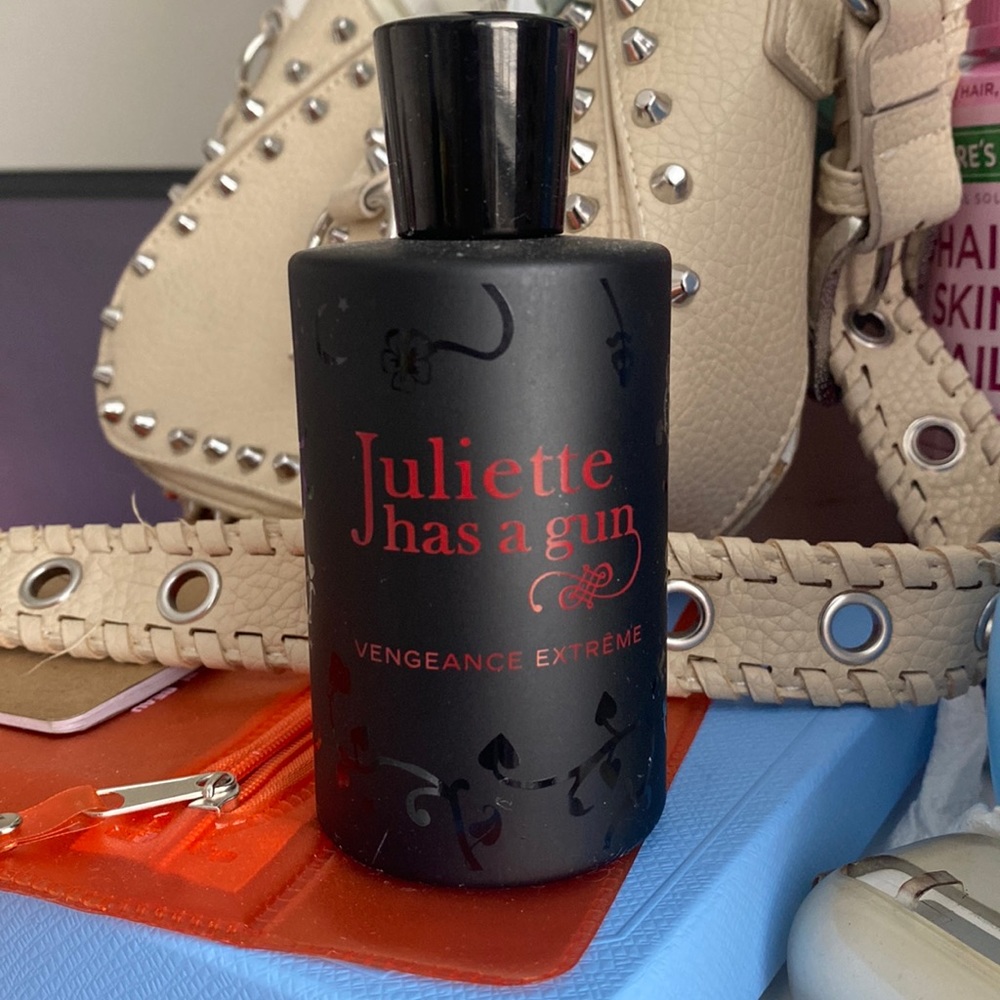 COPY - Juliette has a gun vengeance extreme